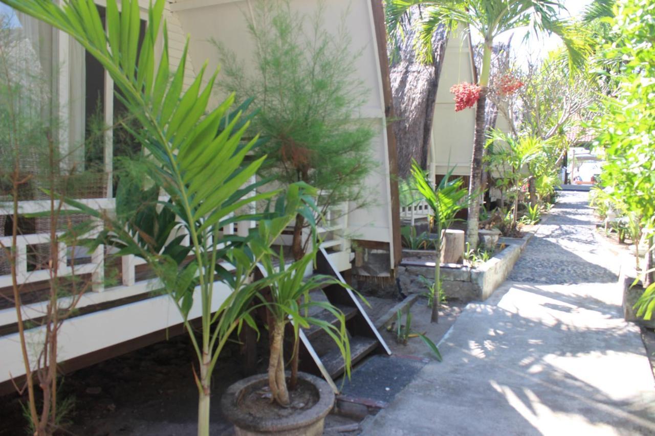 Coral Beach Seaside Gili Trawangan Exterior foto